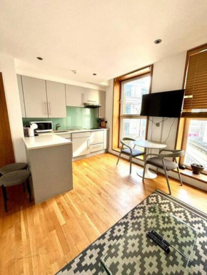 1 BR in Piccadilly Circus - Cov1